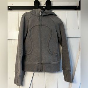 Lululemon sweatshirt